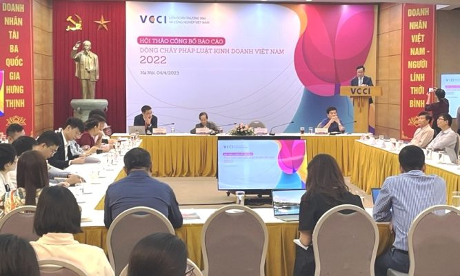 Chính sách pháp luật kinh doanh còn nhiều chồng chéo, vướng mắc