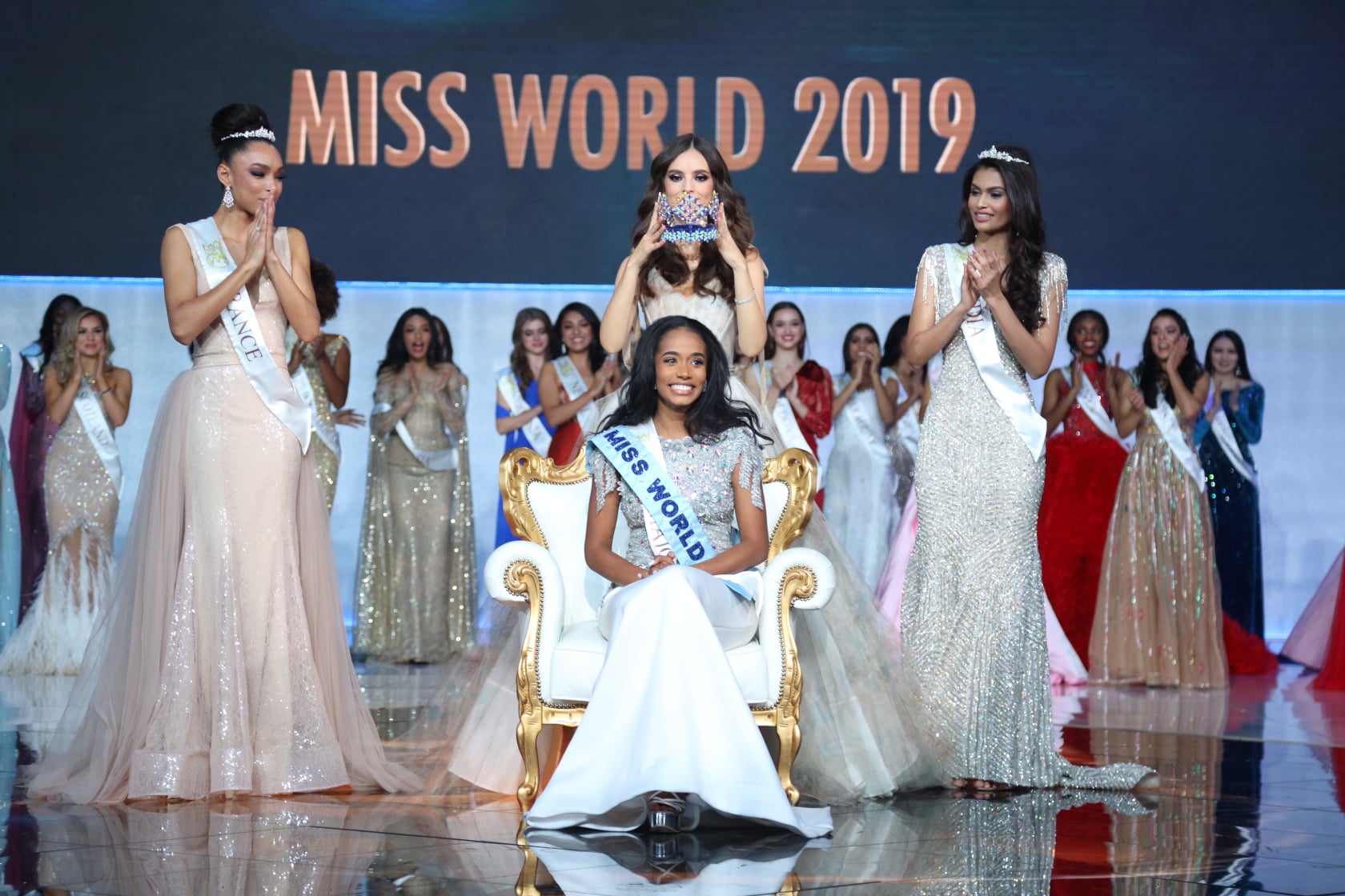 Chung kết Miss World 2021 đột ngột bị hoãn vì Covid-19 - Ảnh 3.